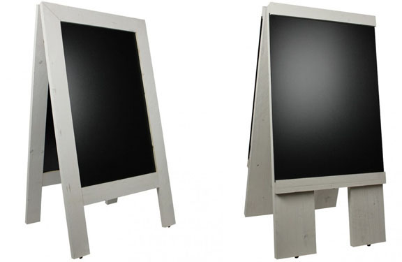 Krijtstoepbord met wit vintage lijst